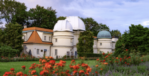 Year 5 students from Park Lane visit the Štefánikova observatory at Petřín